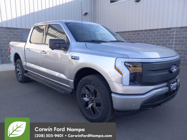 2025 Ford F-150 Lightning Flash's photo