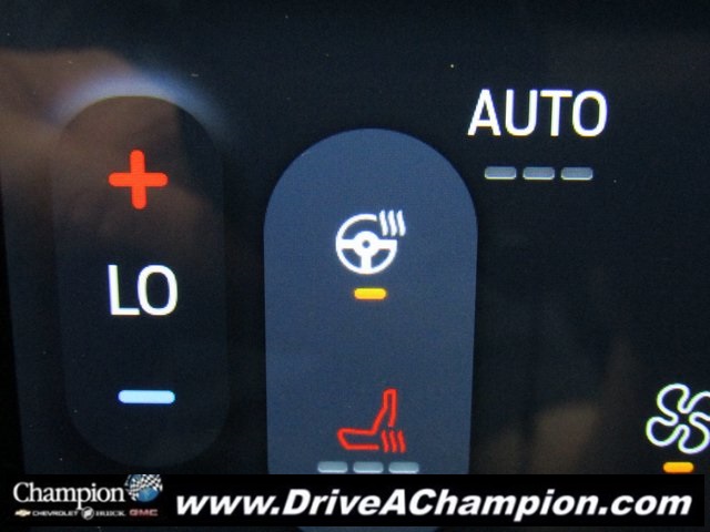 2024 Ford Edge Titanium photo 4