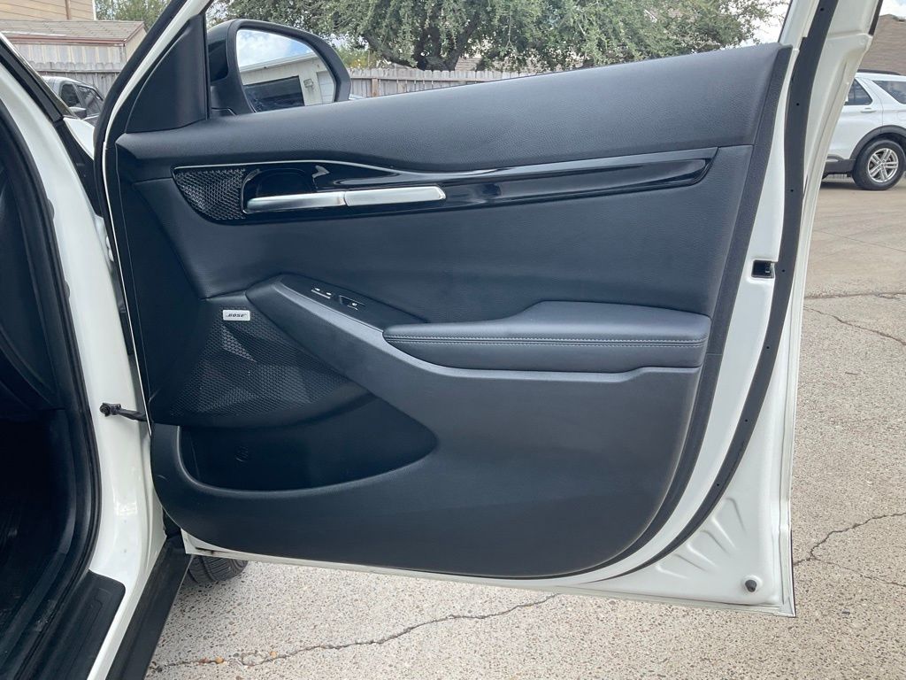 2024 Kia Seltos SX photo 8