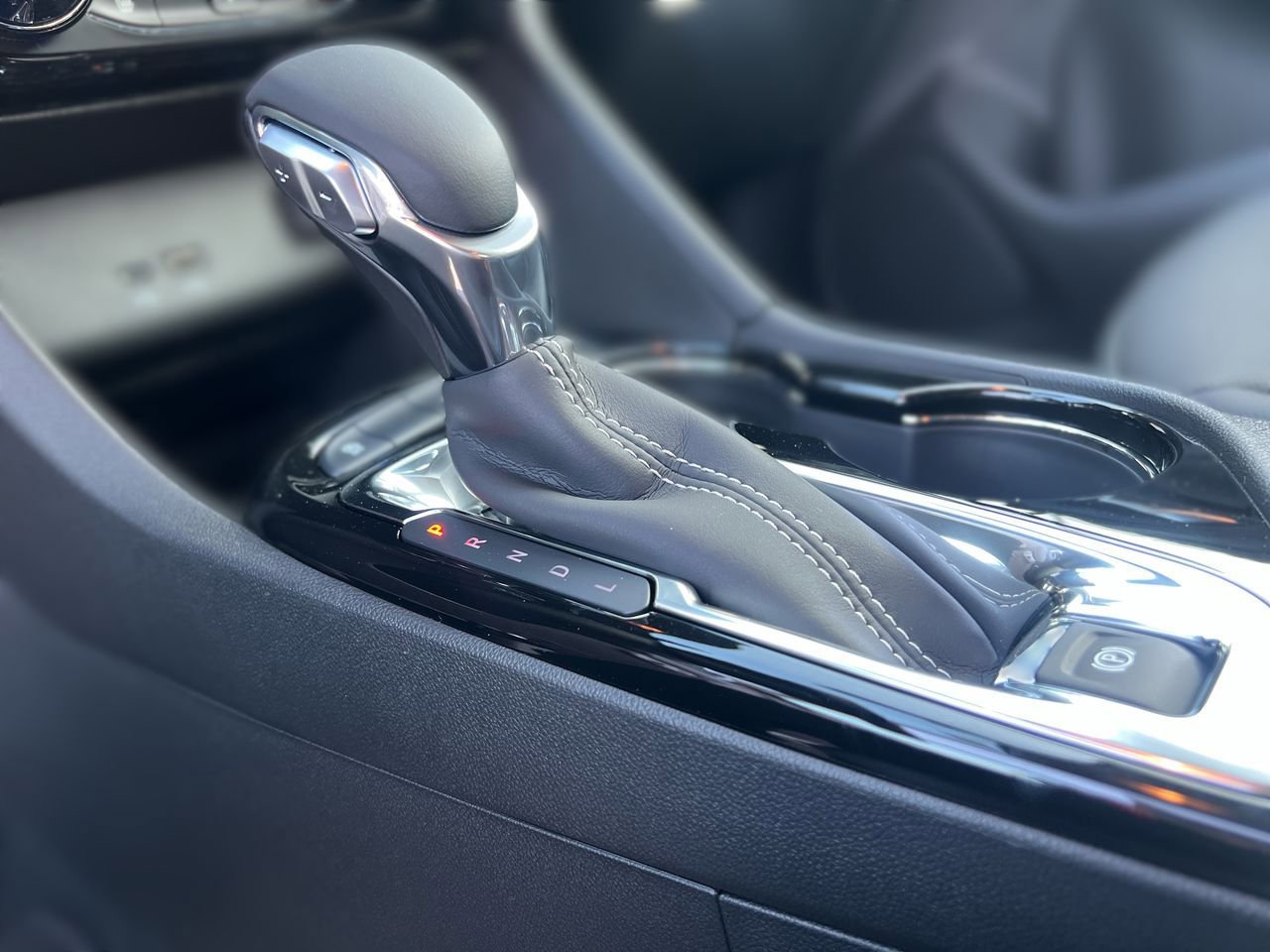 2026 Buick Encore GX Sport Touring photo 14