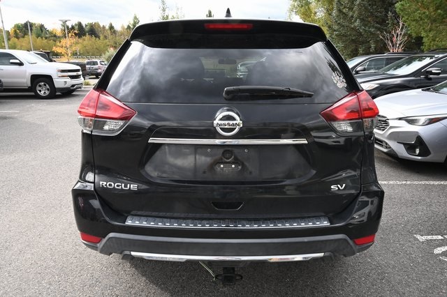 2018 Nissan Rogue SV photo 4
