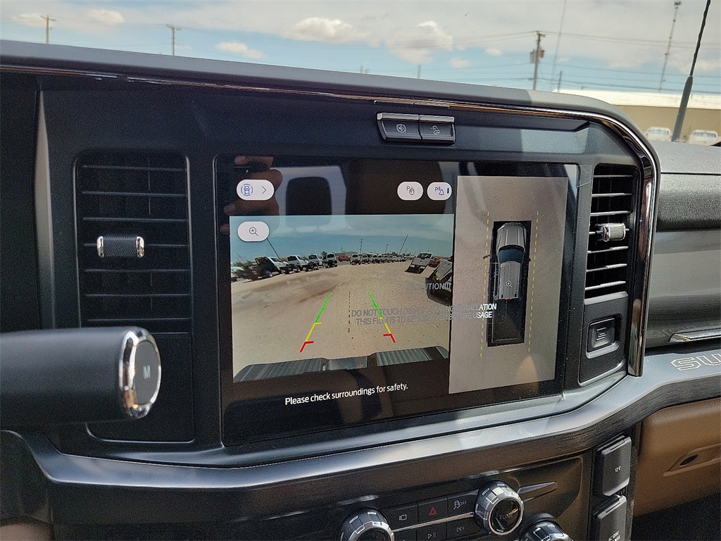 2025 Ford F-350 photo 21