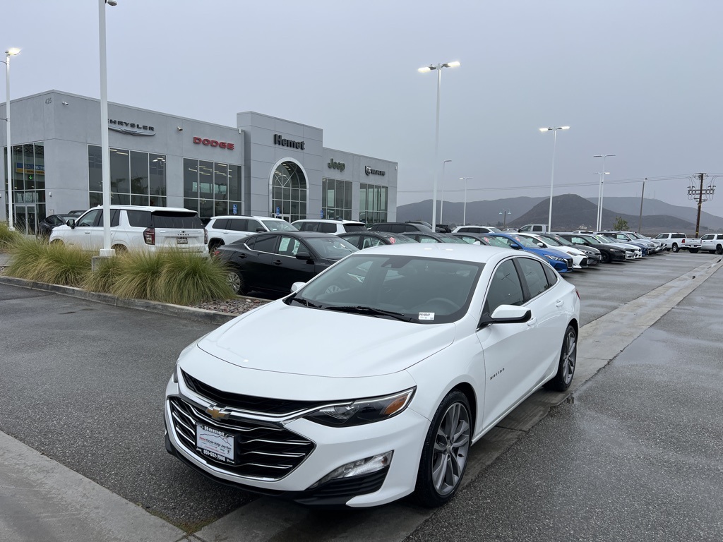 2023 Chevrolet Malibu 1LT photo 3