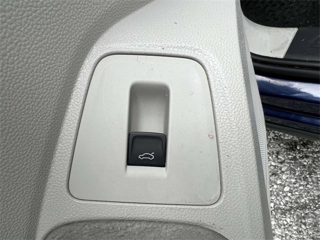 2022 Volkswagen Tiguan SE photo 14