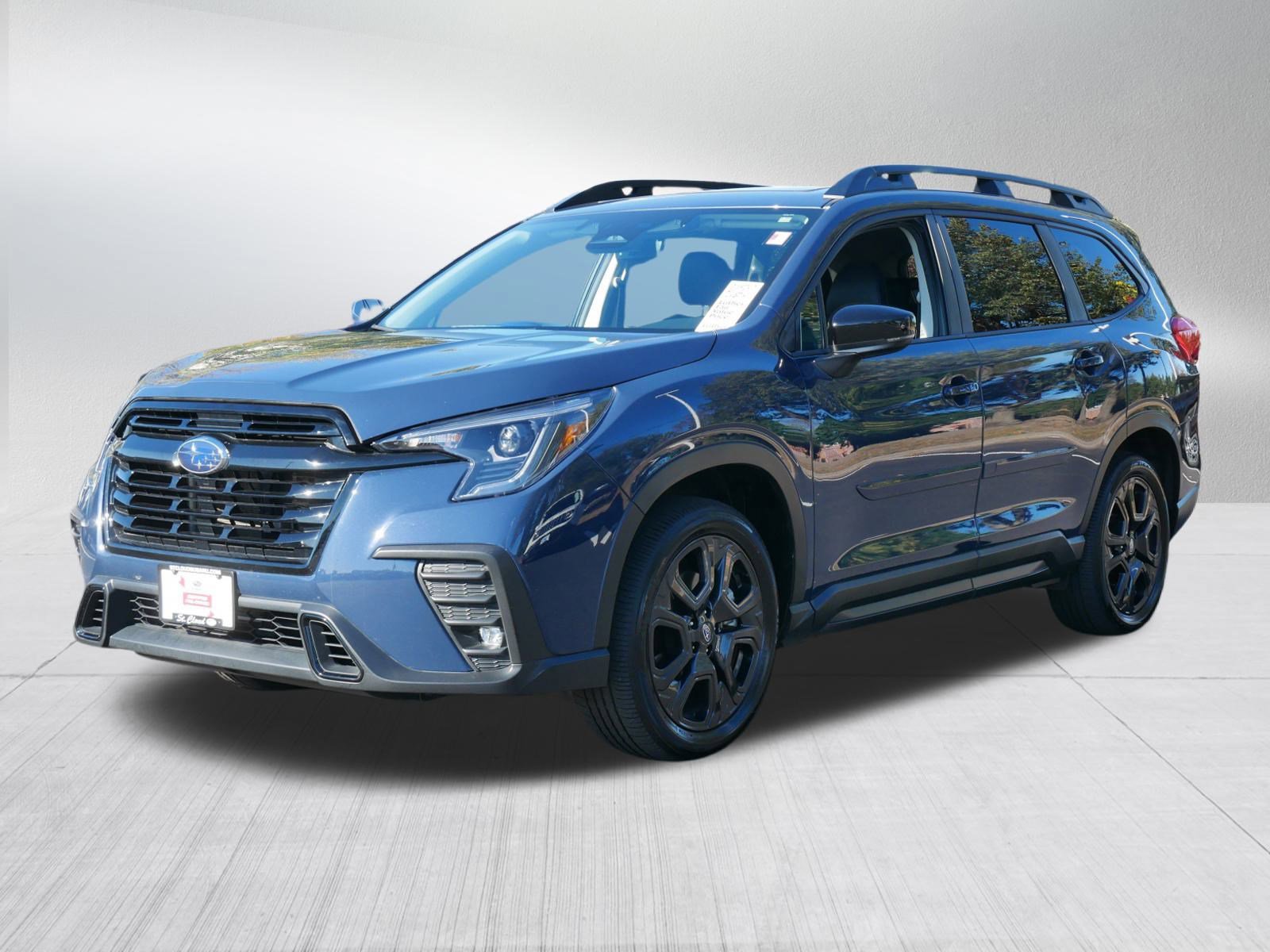 2024 Subaru Ascent Onyx Edition photo 3