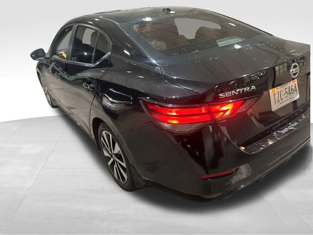 2022 Nissan Sentra SV photo 3