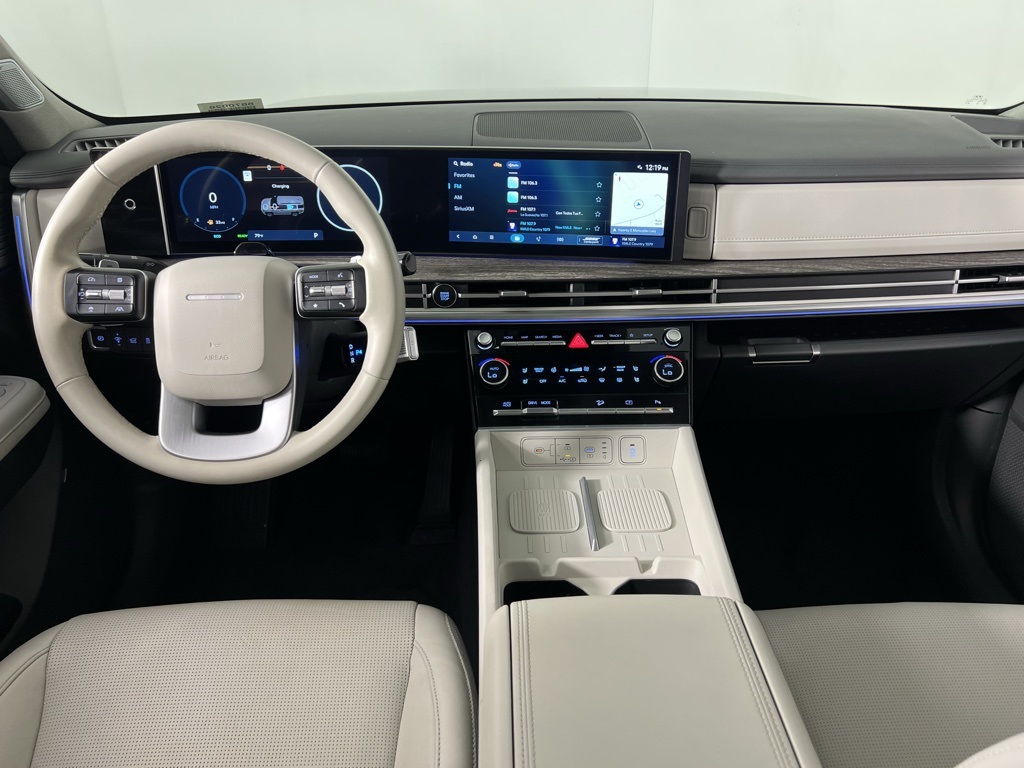 2024 Hyundai Santa Fe Limited photo 9