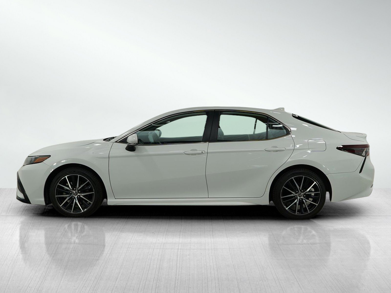 Used 2023 Toyota Camry SE with VIN 4T1G11AK3PU779118 for sale in White Bear Lake, Minnesota