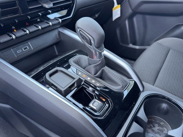 2025 Chevrolet Colorado Work Truck LT photo 17