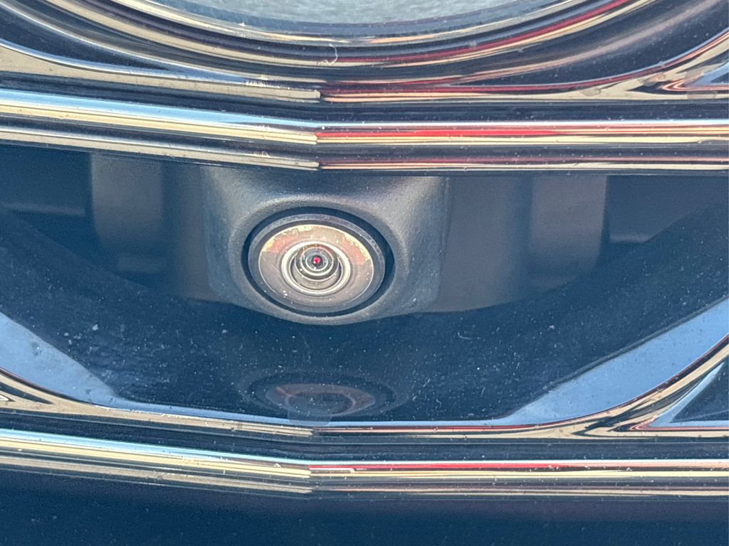 2022 Buick Envision Essence photo 16