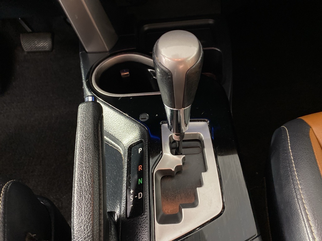 2017 Toyota RAV4 Hybrid Limited photo 19