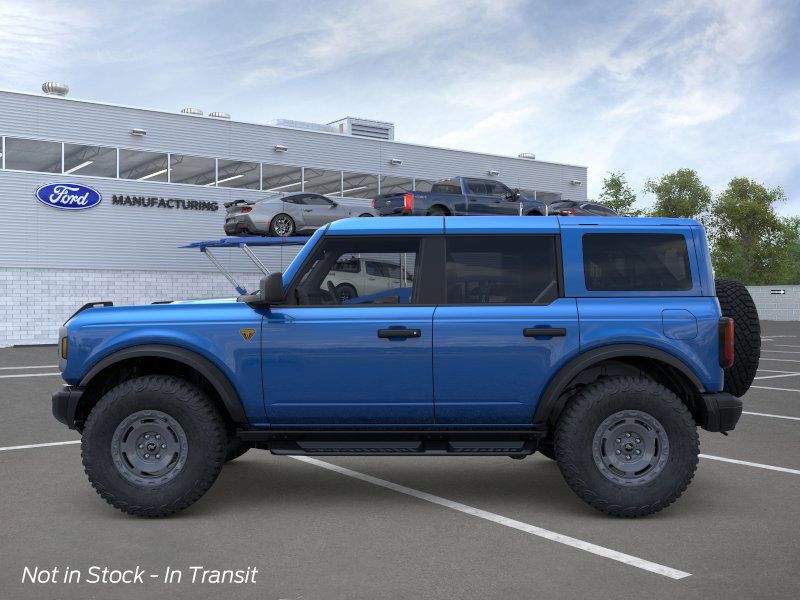2025 Ford Bronco Badlands photo 2
