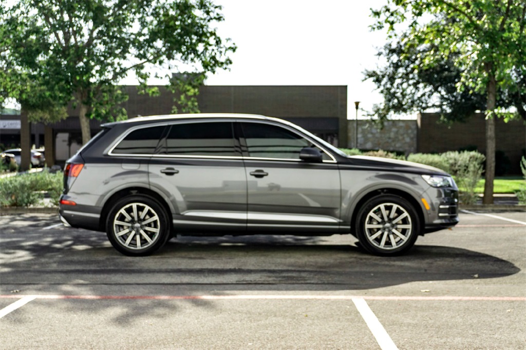 2019 Audi Q7 55 Premium Plus photo 4