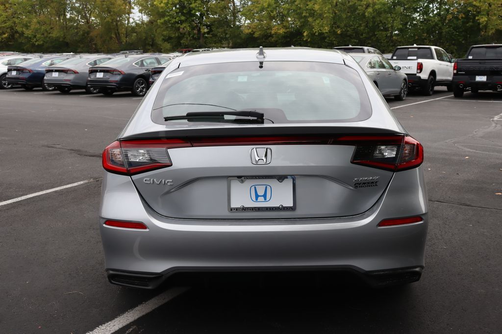 2025 Honda Civic Sport photo 4