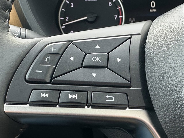 2025 Nissan Sentra SV photo 11