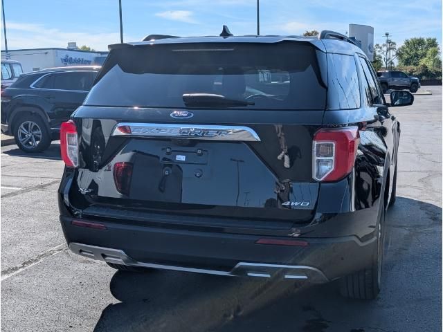 2023 Ford Explorer XLT photo 6