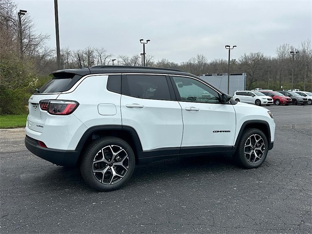 2025 Jeep Compass Limited photo 11