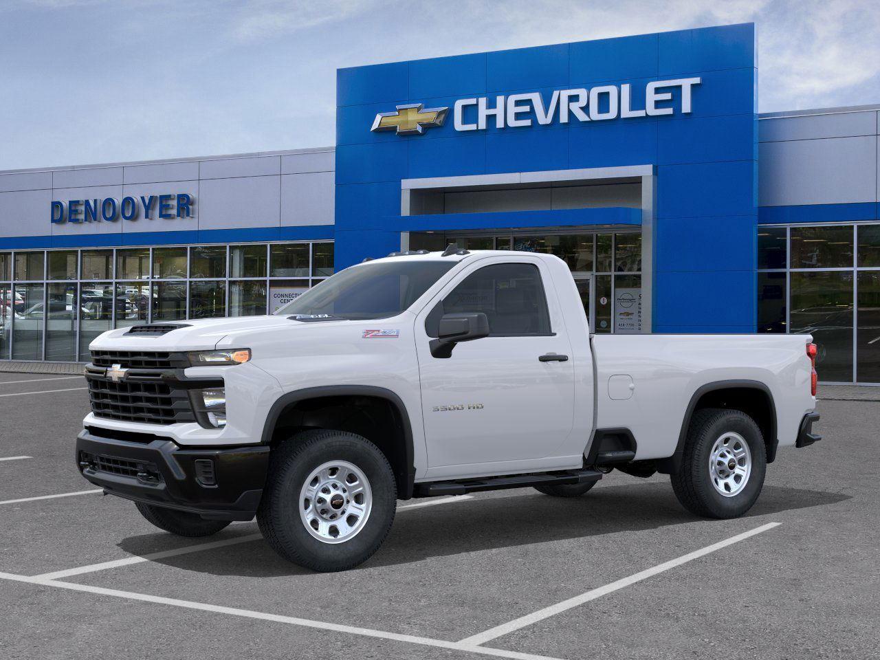 2025 Chevrolet Silverado 3500HD photo 2