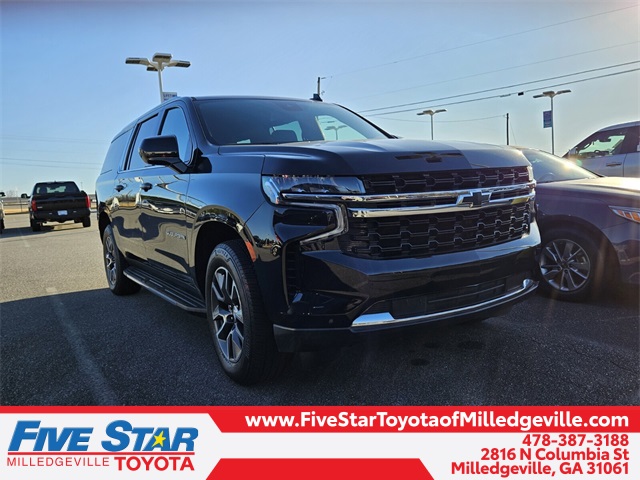 2023 Chevrolet Suburban LS's photo