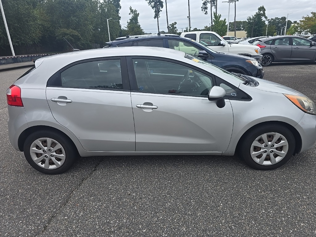 2013 Kia Rio EX photo 4