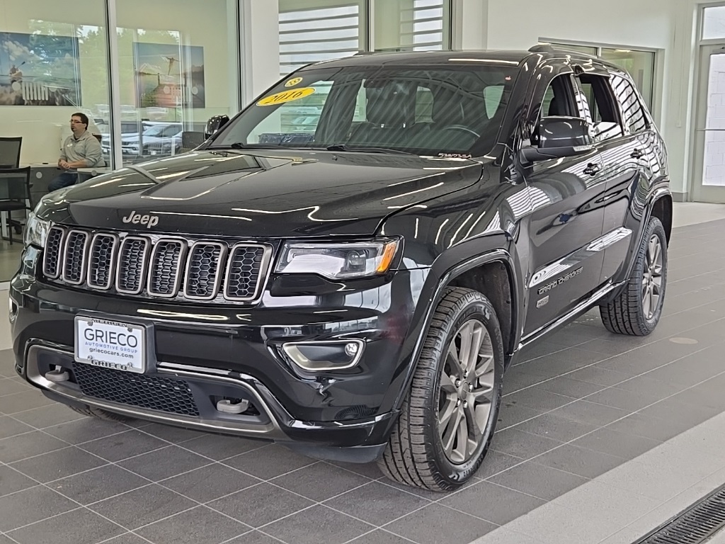 2016 Jeep Grand Cherokee Limited photo 2