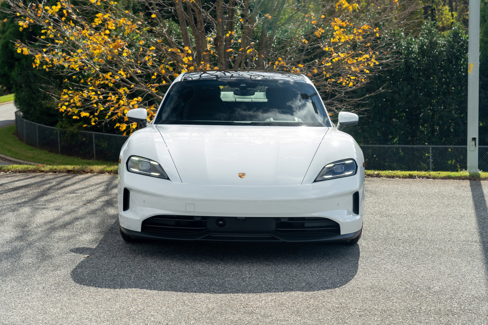 2025 Porsche Taycan 4S photo 4