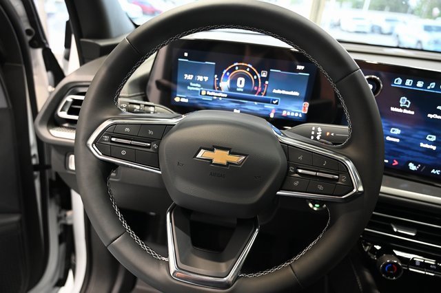 2026 Chevrolet Traverse photo 21