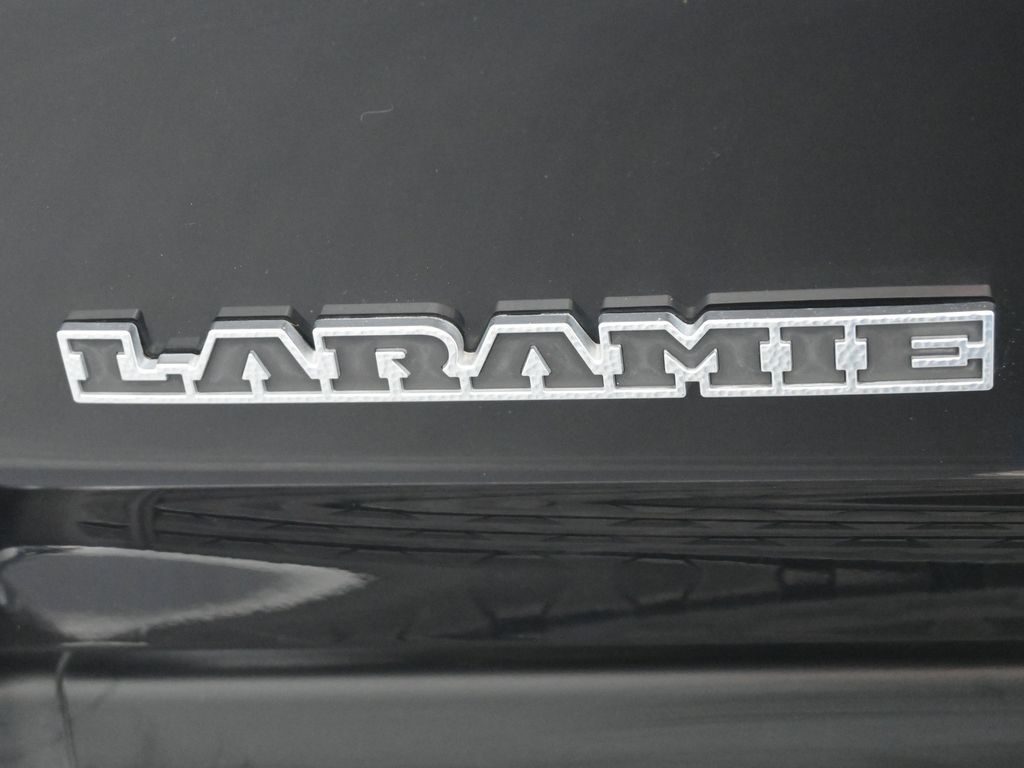 2023 Ram 1500 Laramie photo 16