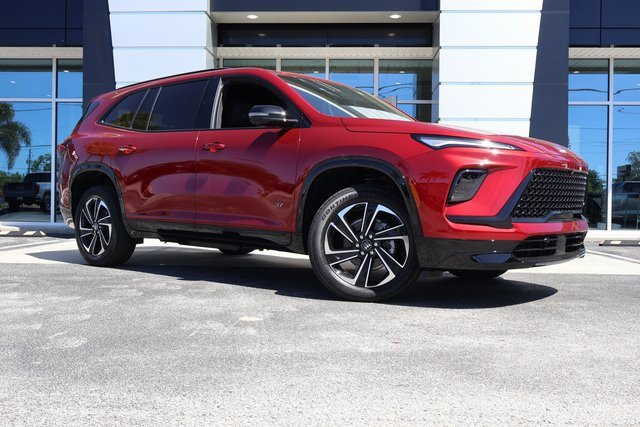 2025 Buick Enclave Sport Touring photo 2