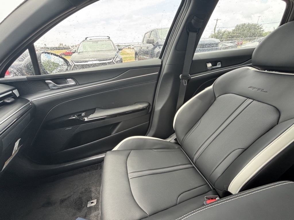 2026 Kia K5 GT-Line photo 14