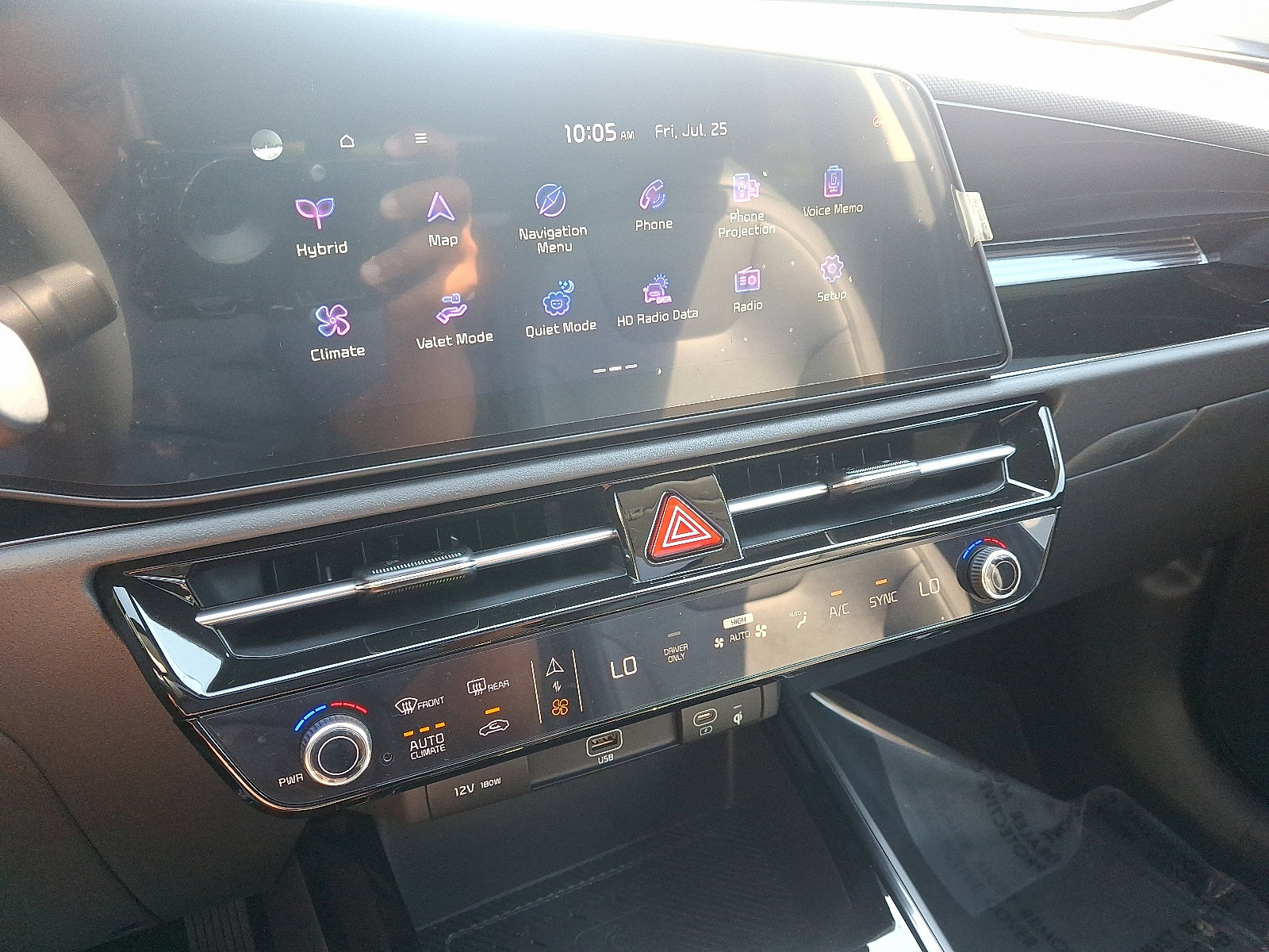 2025 Kia Niro SX photo 8