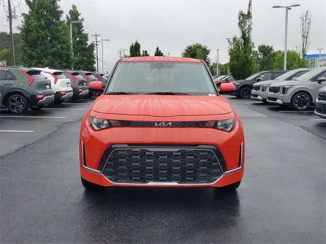 2025 Kia Soul GT-Line photo 2