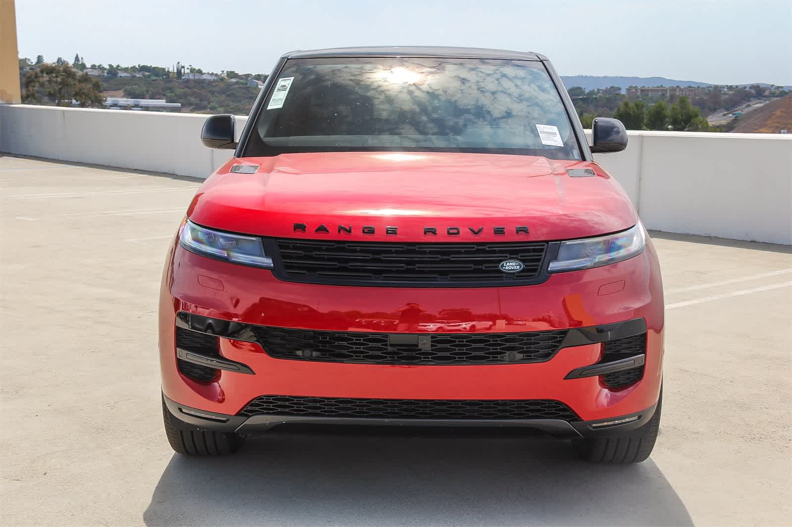 2025 Land Rover Range Rover Sport SE photo 2