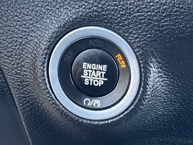 2020 Dodge Challenger SXT photo 21