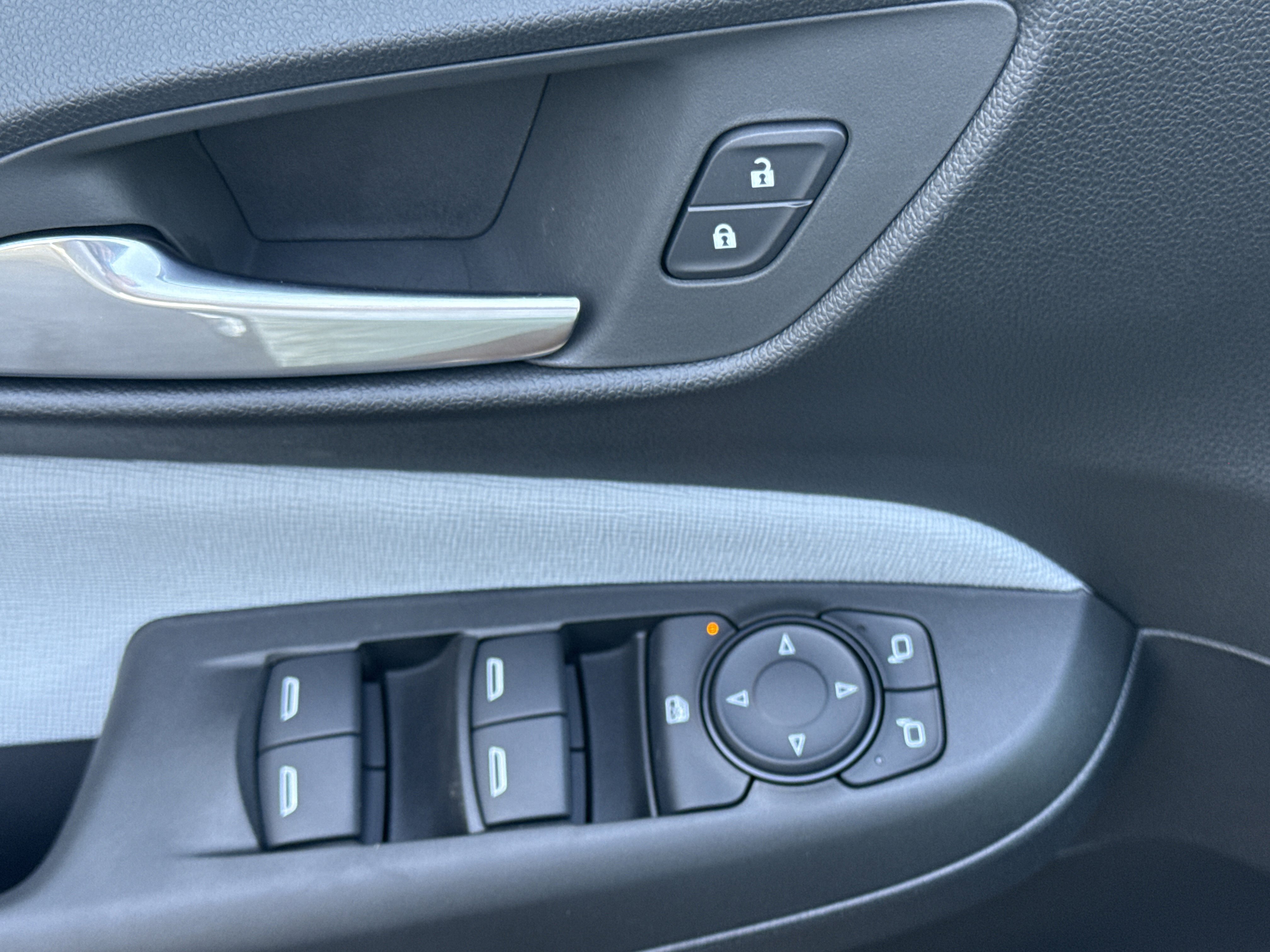 2026 Buick Envista Preferred photo 2