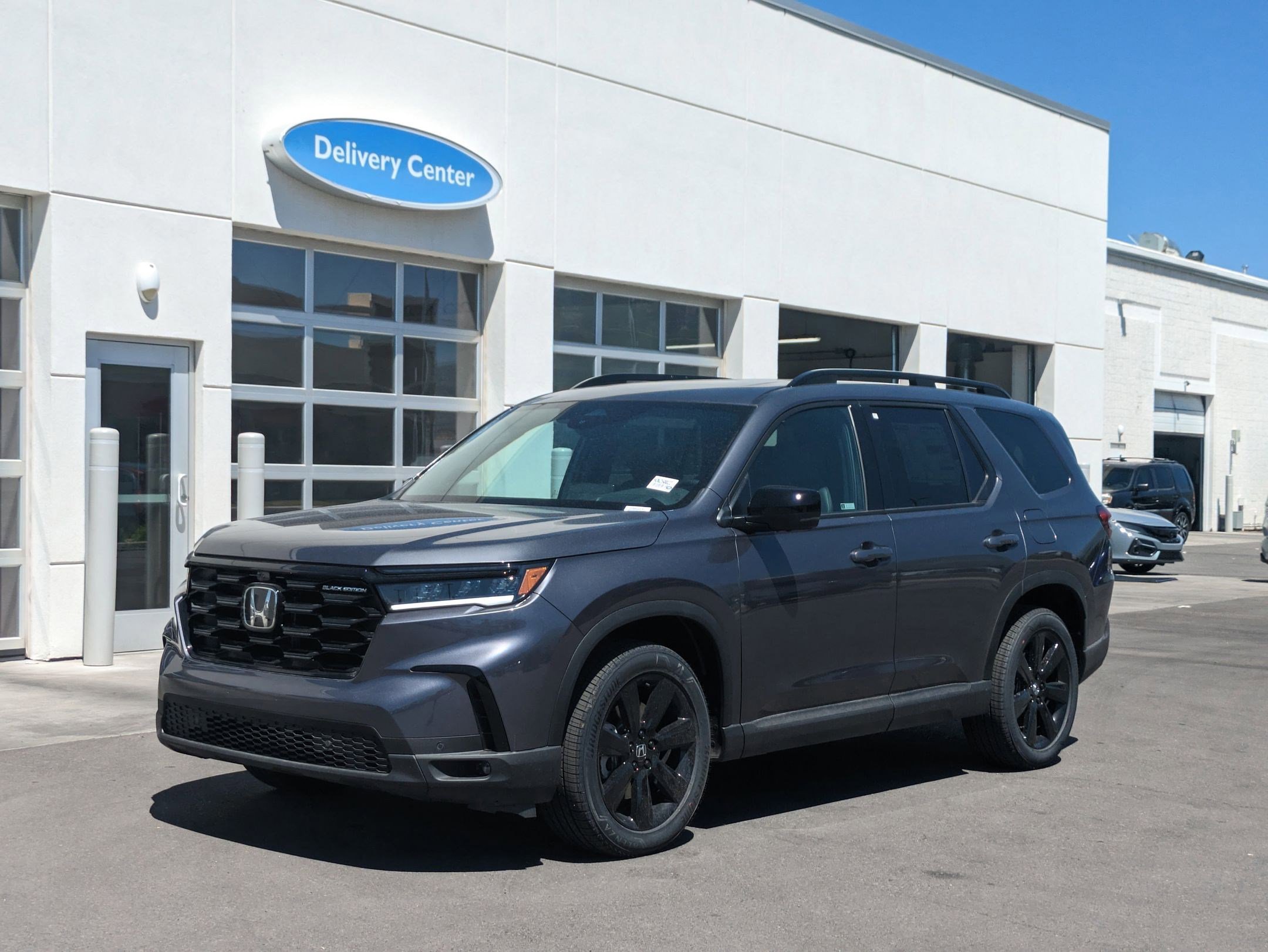 2025 Honda Pilot Black Edition photo 4