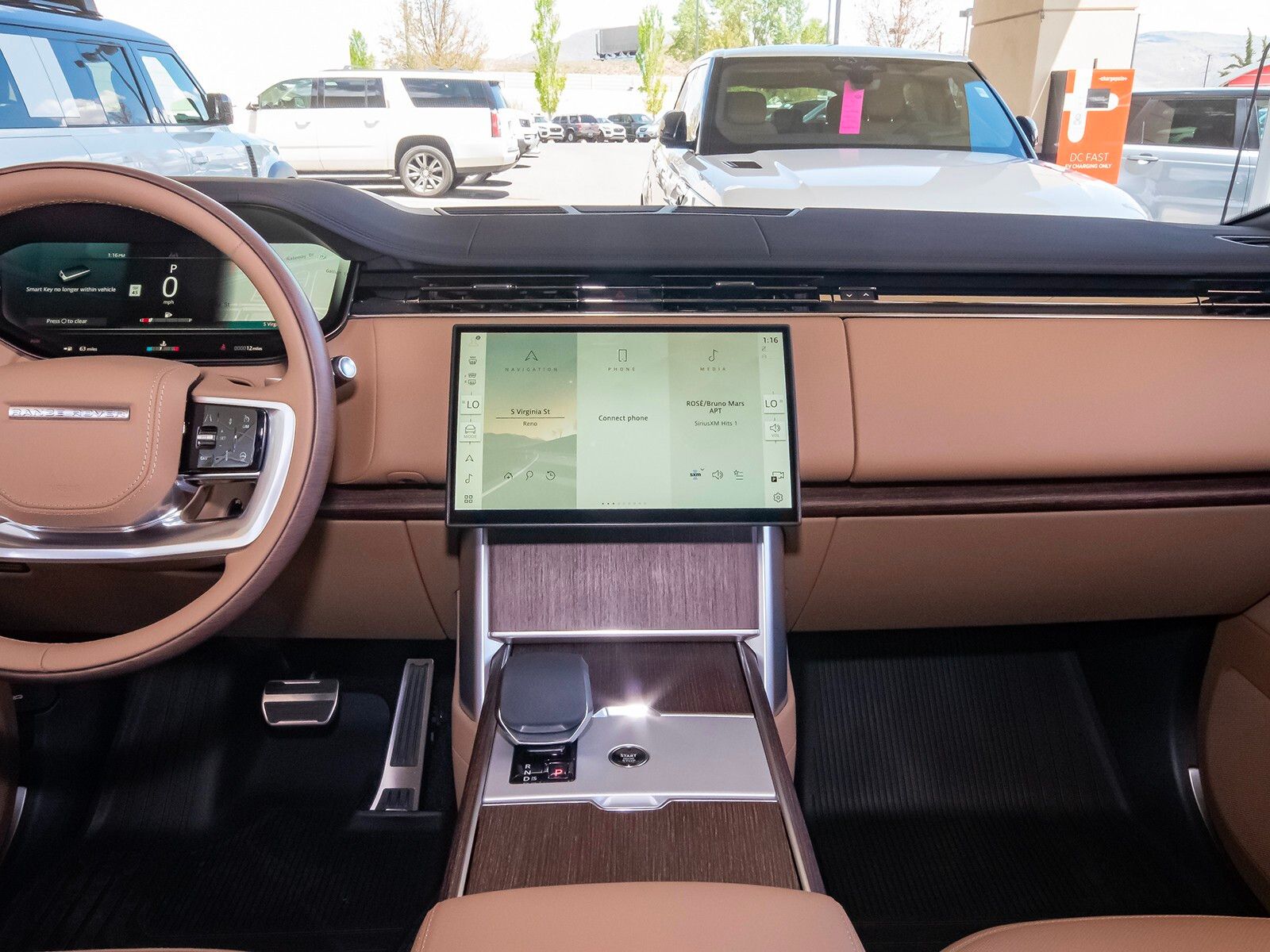 2025 Land Rover Range Rover SE photo 22