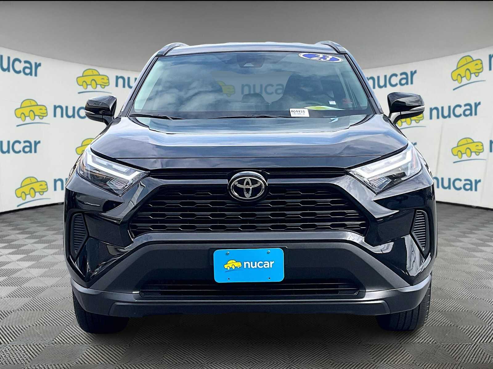 2023 Toyota RAV4 XLE photo 2