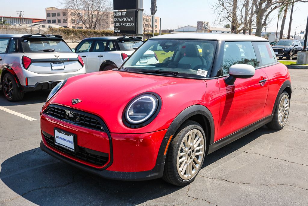 2025 Mini Cooper Signature photo 3