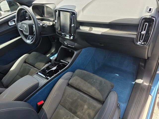 2022 Volvo C40 Recharge photo 34