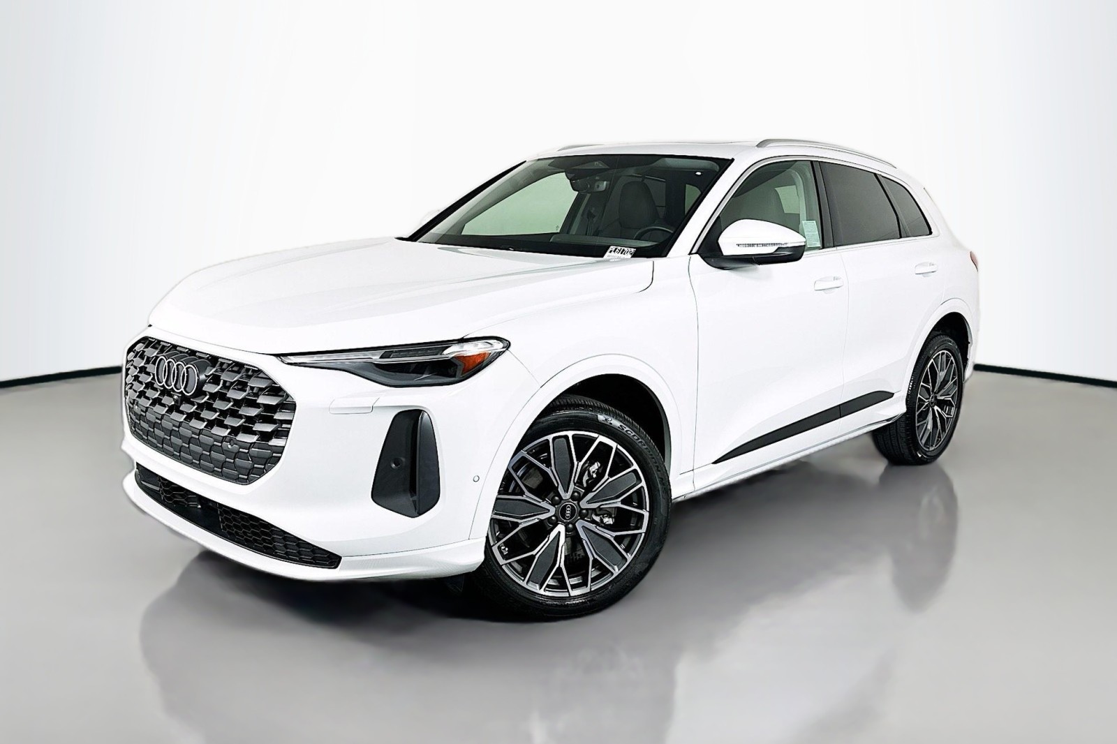 2025 Audi New Q5 Premium Plus's photo