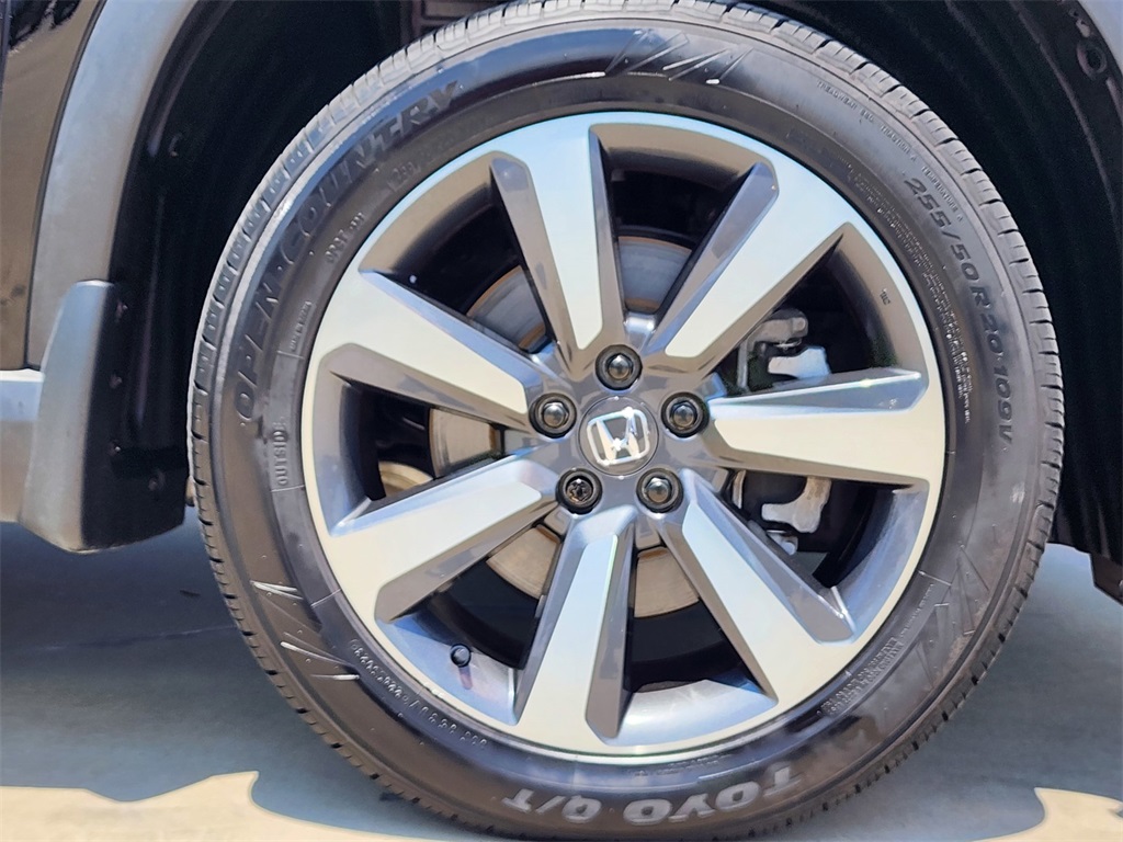 2023 Honda Pilot Touring photo 4