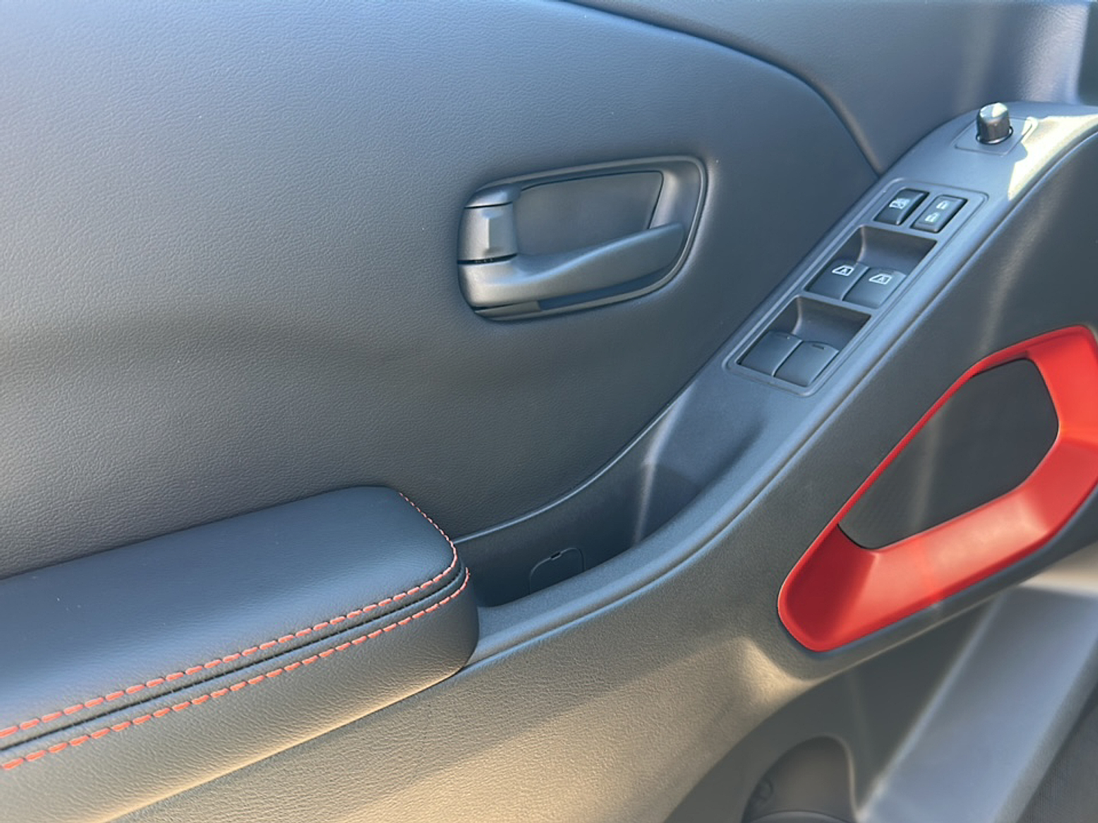 2026 Nissan Frontier Crew Cab PRO-X photo 3