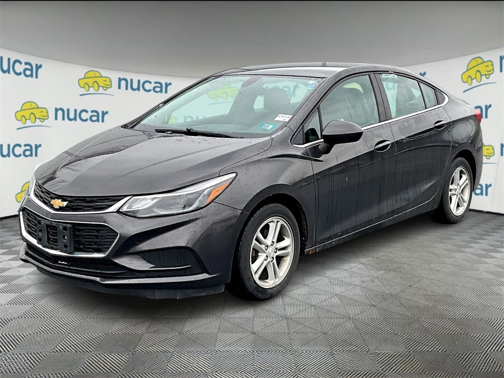 2016 Chevrolet Cruze LT photo 3