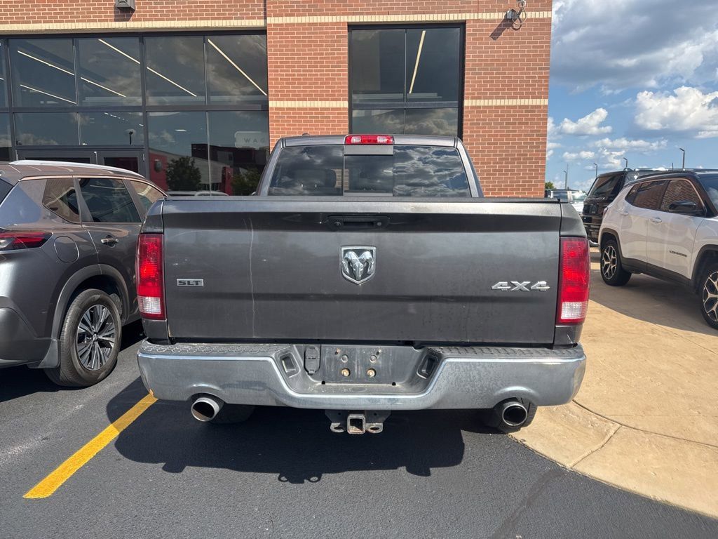 2016 Ram 1500 SLT photo 5