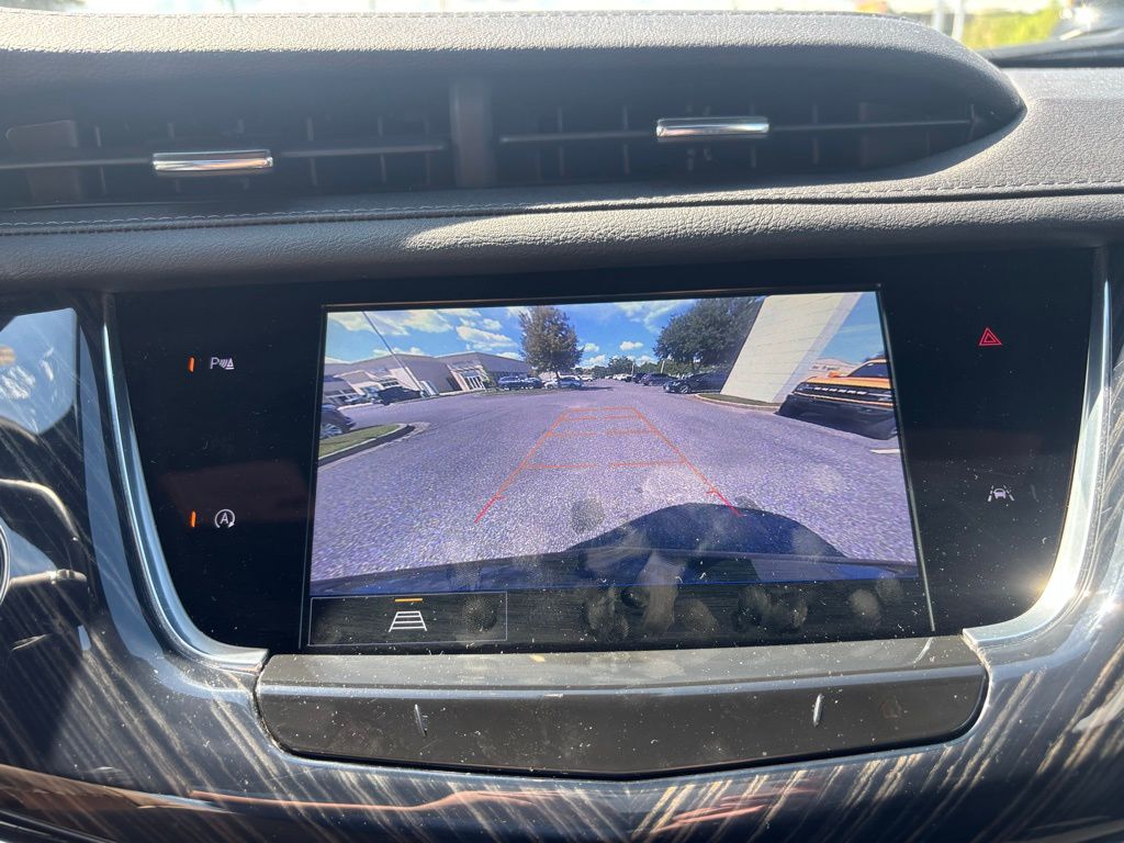 2025 Cadillac XT6 Premium Luxury photo 8