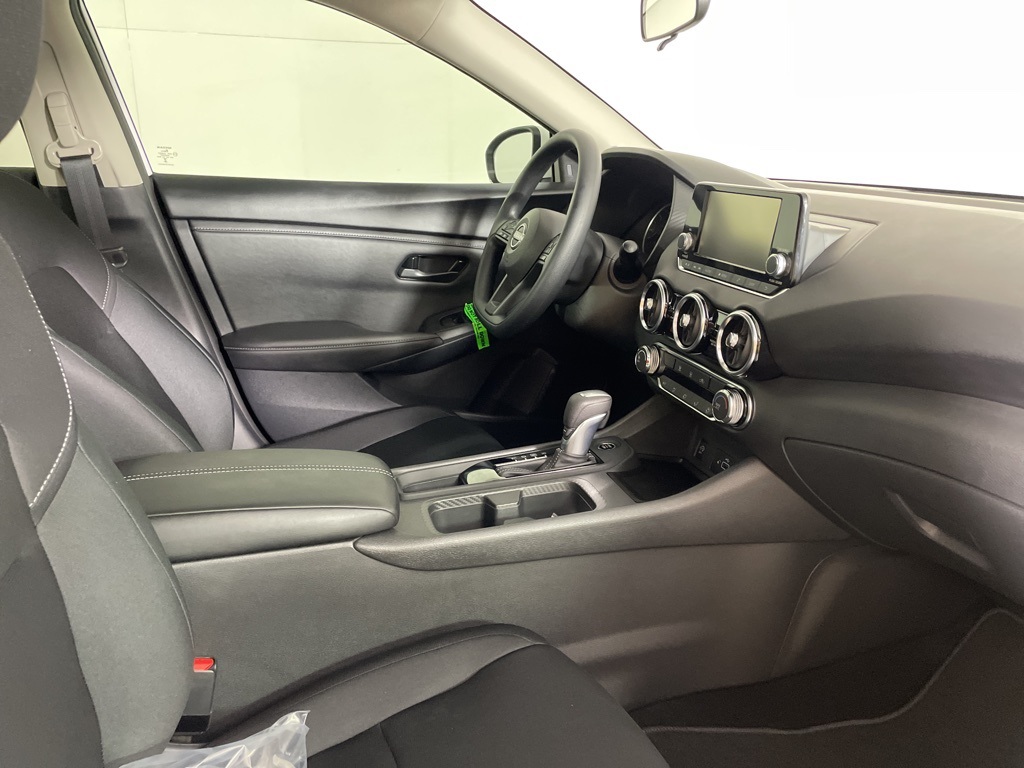 2025 Nissan Sentra S photo 14