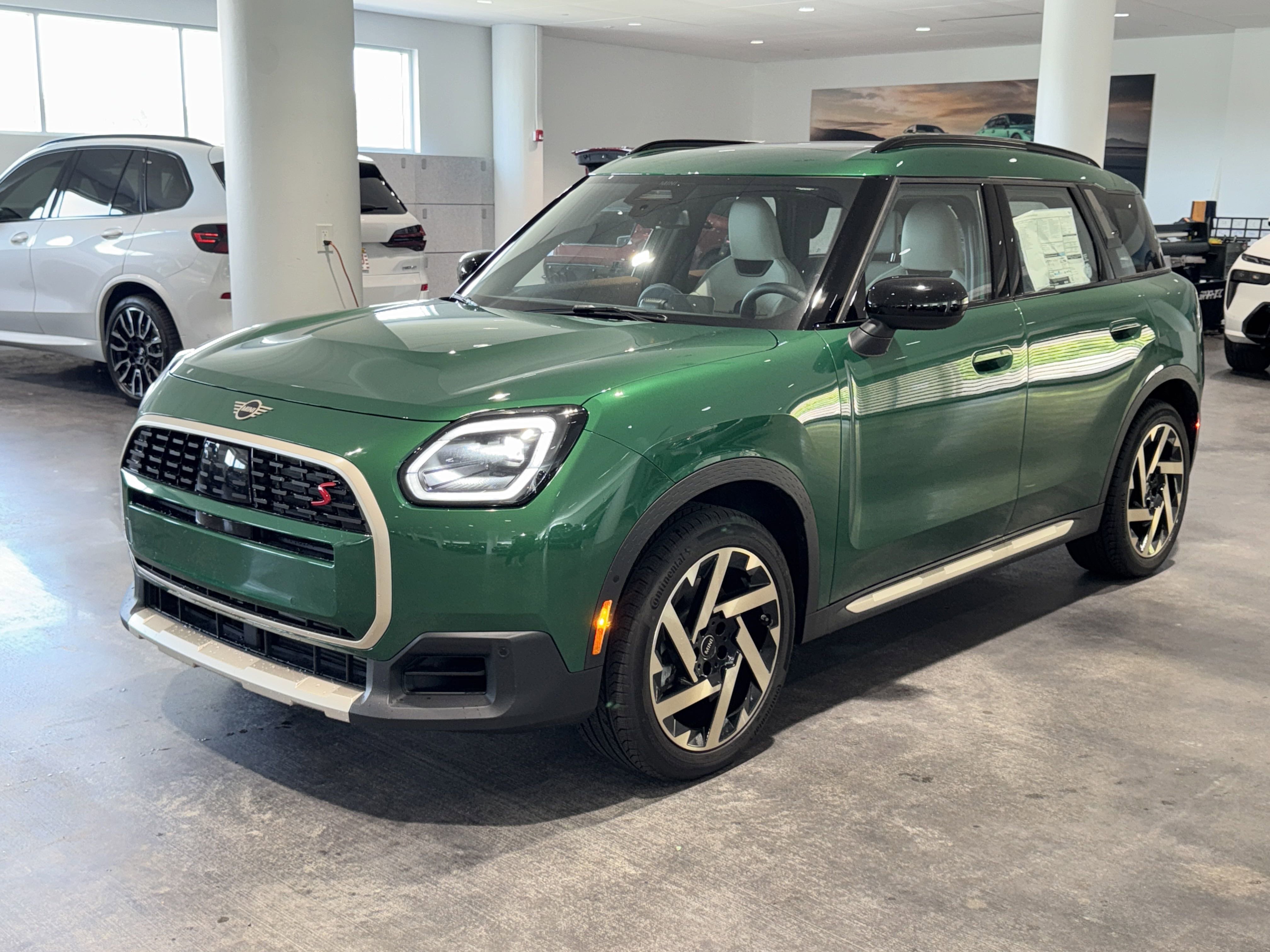 2025 Mini Countryman ALL4 Signature photo 3