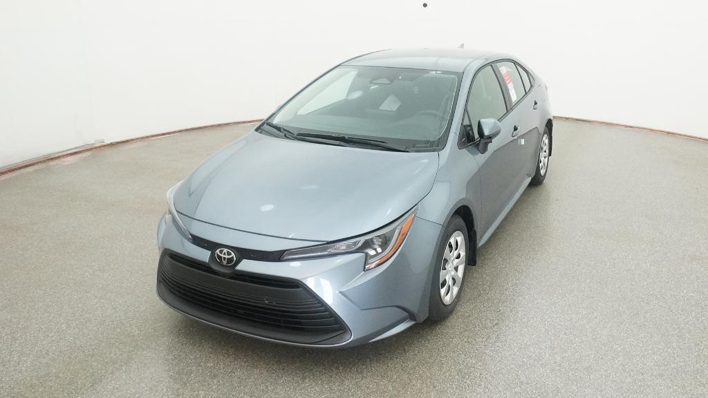 2025 Toyota Corolla LE photo 5
