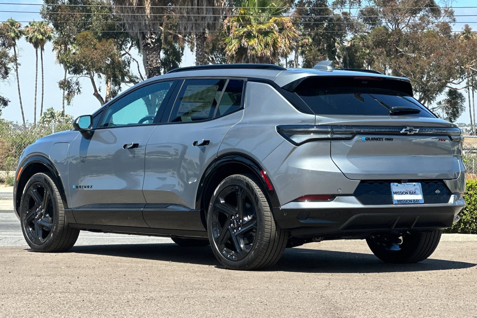2025 Chevrolet Equinox RS photo 4